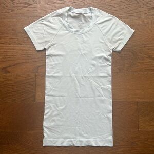 Lululemon Swiftly Tech Short Sleeve Shirt 2.0